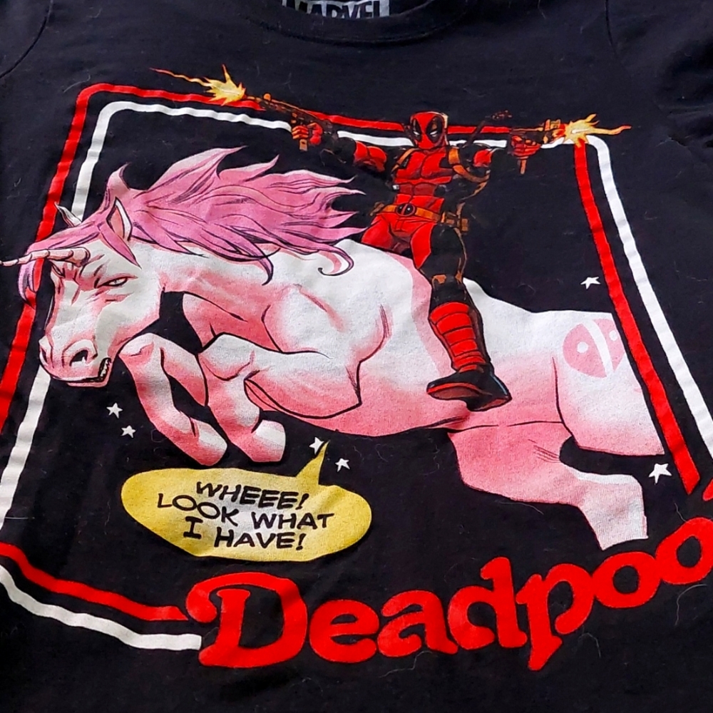 Marvel Deadpool Unicorn XS TShirt